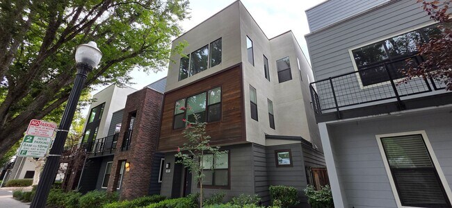 Building Photo - 409 10th St