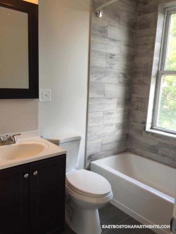 Building Photo - 241 Maverick St