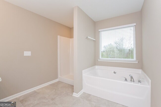 Building Photo - 103 Archer Ct