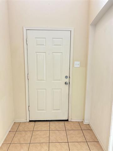 Building Photo - 1010 Utopia Ln