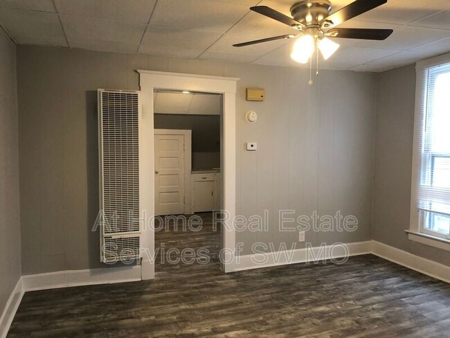 Building Photo - 649 S Main