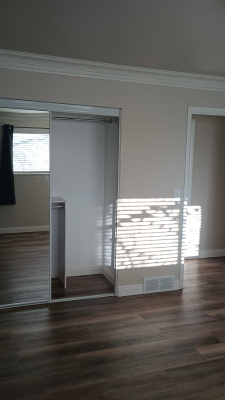 Building Photo - 3893 W Rancho Vista Ln