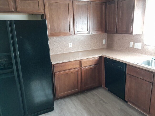 Building Photo - 1919 Doliver Cir