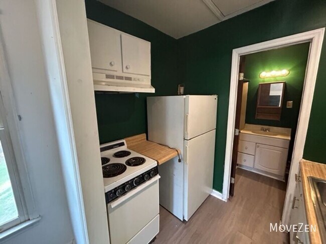 Building Photo - 5008 Alamo Ct