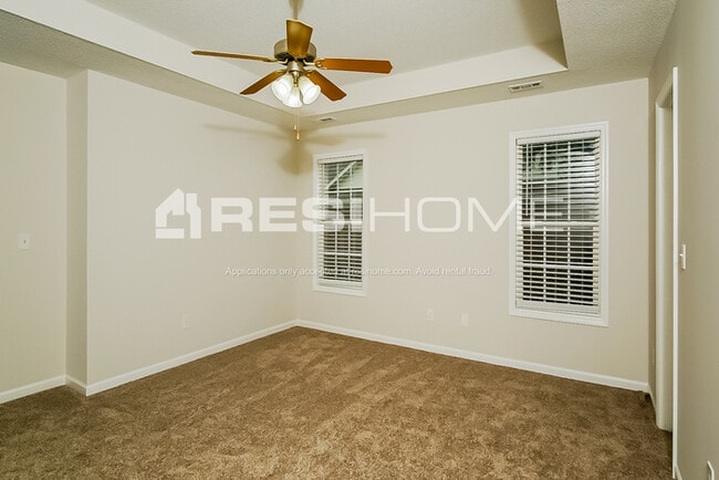 Building Photo - 702 Carter Grove Rd