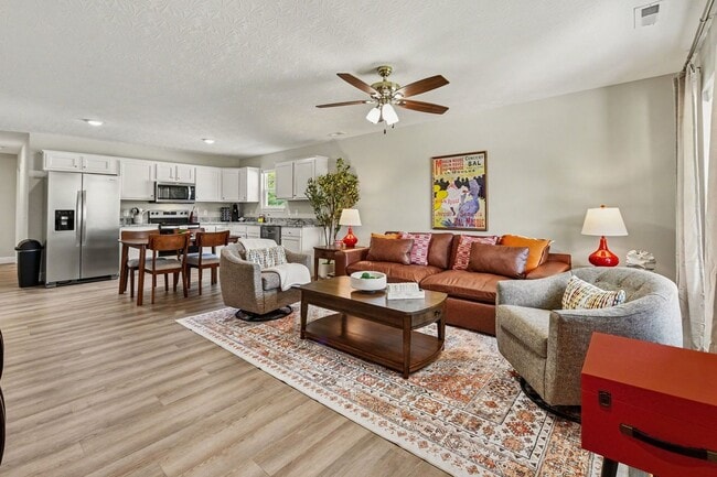 Building Photo - 157 Southwind Blvd