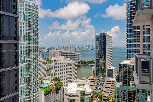 Building Photo - 1050 Brickell Ave