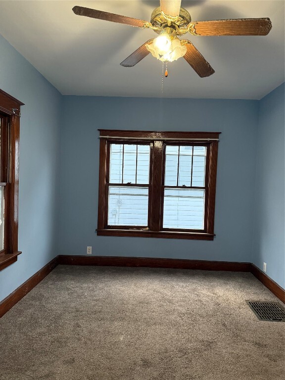 Building Photo - 20 Elm St