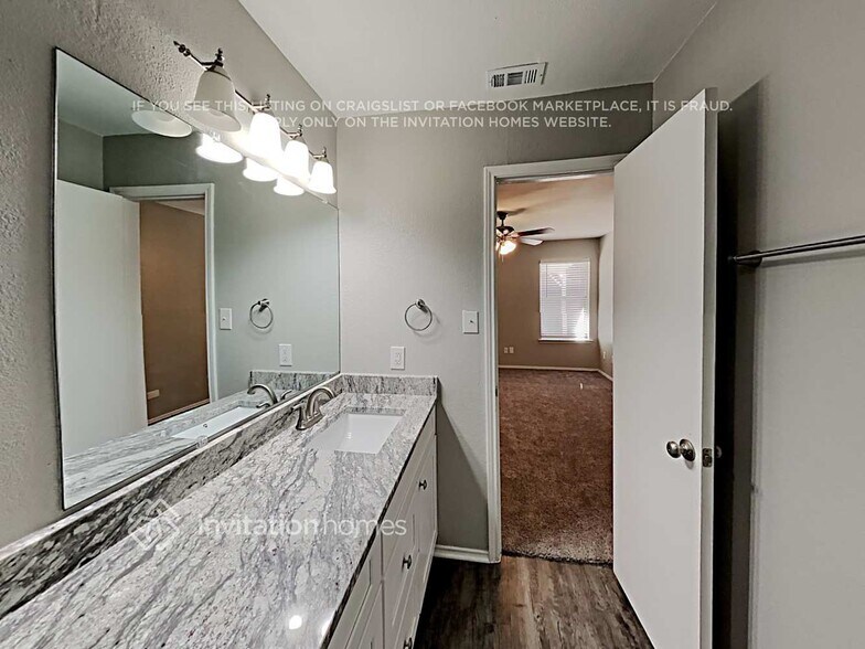 Building Photo - 4052 Staghorn Cir N