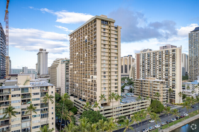 Fairway Villa - 2345 Ala Wai Blvd Honolulu HI 96815 | Apartment Finder