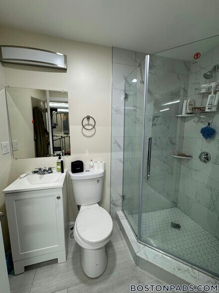 Building Photo - 18 Sawyer Terrace