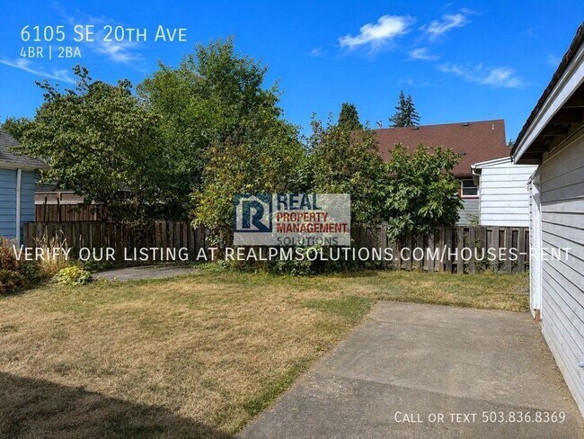 Building Photo - 6105 SE 20th Ave