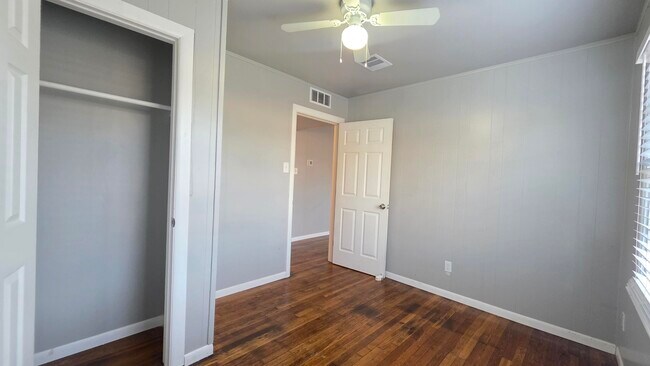 Building Photo - 4415 45th St