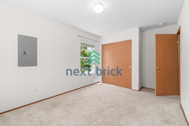 Building Photo - Charming Detached Cottage in Snoqualmie Ridge - Award Winning Schools!