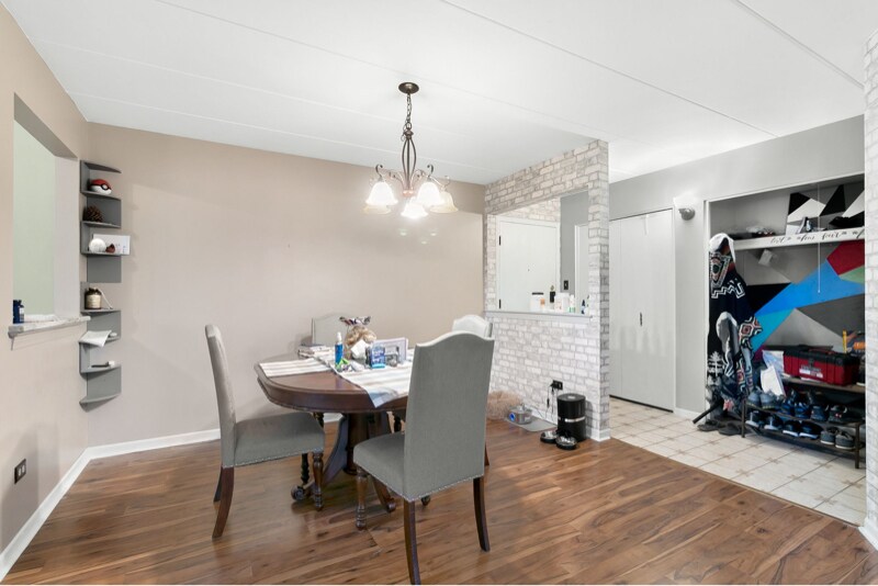 Building Photo - 11045 Theresa Cir