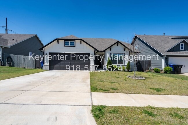 Building Photo - 3 Bed | 2 Bath in Broken Arrow!