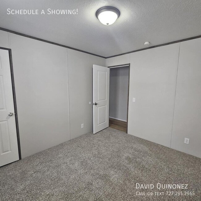 Building Photo - 2737 W Washington Center Rd