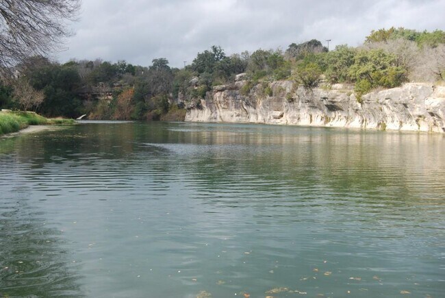 Building Photo - 406 West St