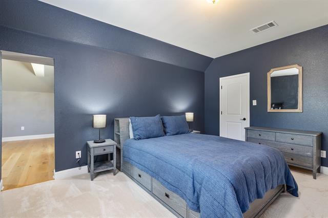 Building Photo - 204 Old Grove Rd