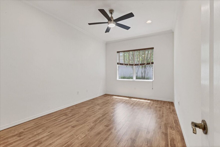 Building Photo - 7236 Lismore Ct