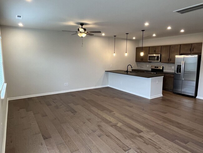 Building Photo - Newer 3 Bed Townhome in North Charlotte Area