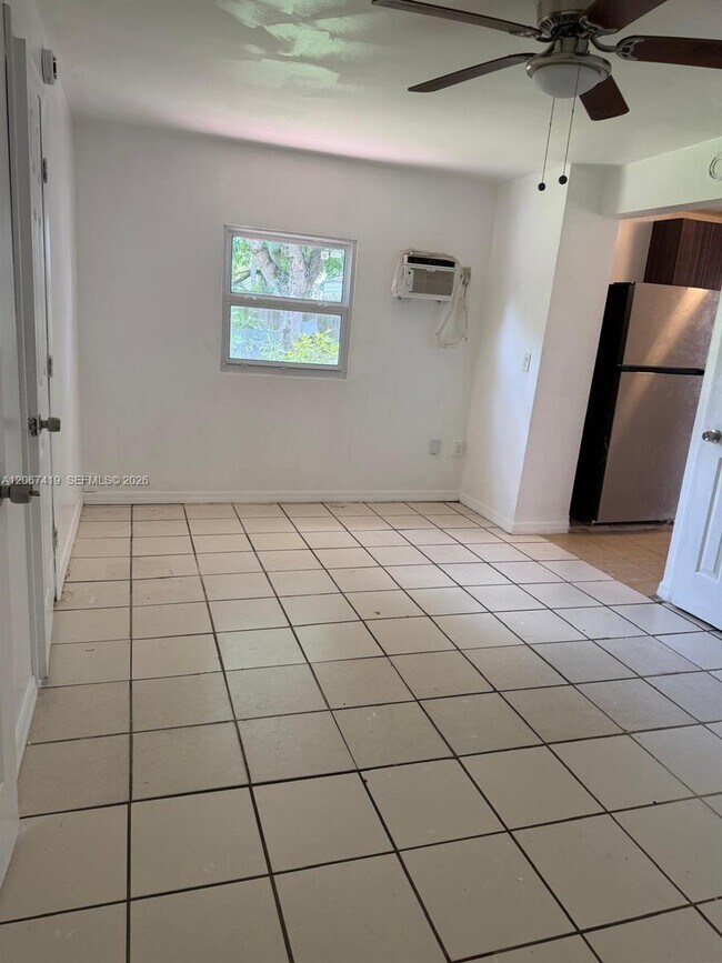 Building Photo - 900 NW 121st St