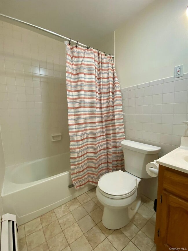 Building Photo - 26 Poplar St