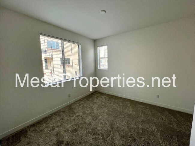 Building Photo - 2156 Willow Wisp