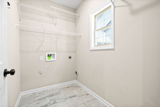 Building Photo - 205 Elwell Rd