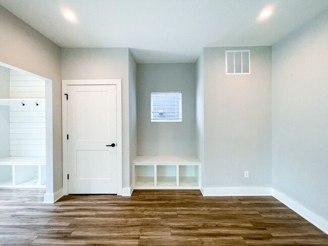 Building Photo - 20 Central Greens Blvd