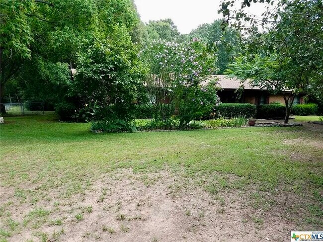 Building Photo - 495 County Road 2418