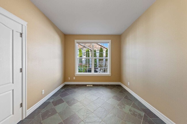 Building Photo - Beautiful Home in 55+ Community!