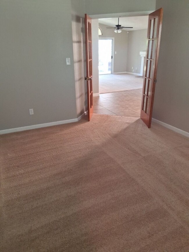 Building Photo - Beautiful Single-Story Home in Pheasant Run – Move-In Ready!