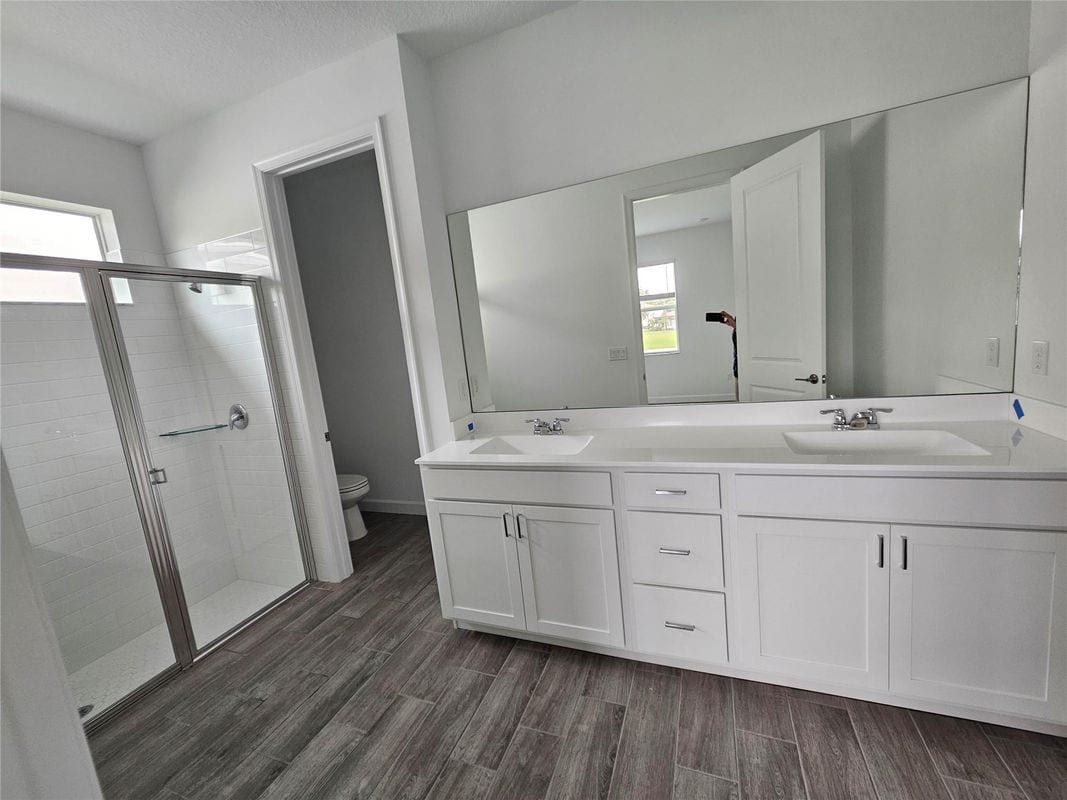 Building Photo - 5729 Graceful Wy