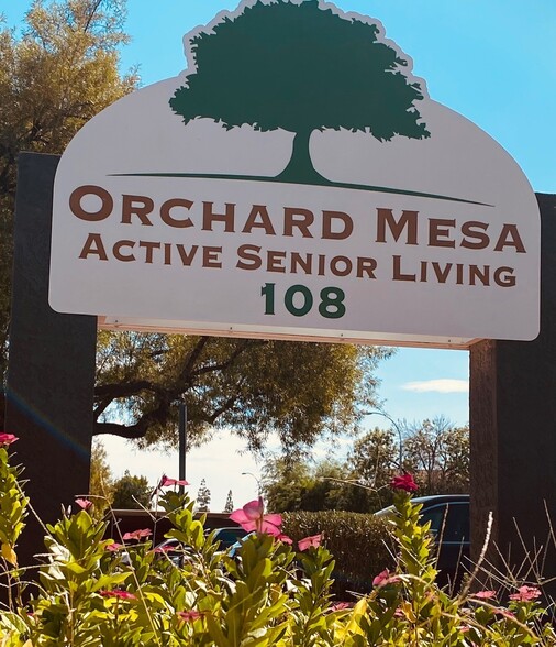 Building Photo - Orchard Mesa