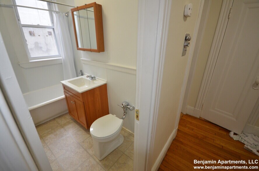 Building Photo - 1195 Boylston St