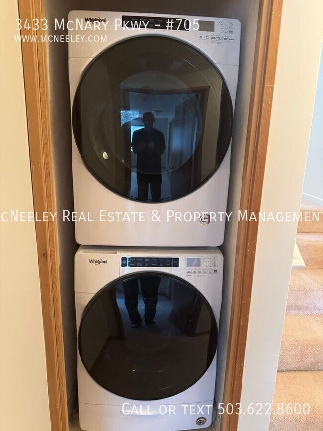 Building Photo - 3433 McNary Pkwy