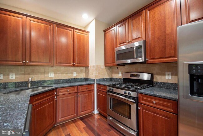 Building Photo - 2444 Terra Cotta Cir