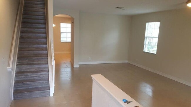 Building Photo - 1052 NW 18th Ave