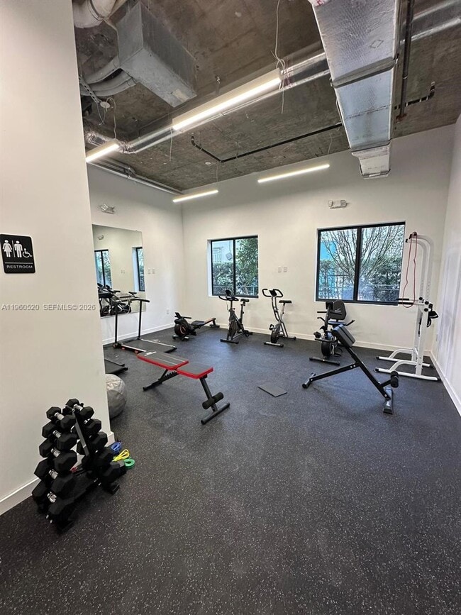 Building Photo - 3422 NW 5th Ave