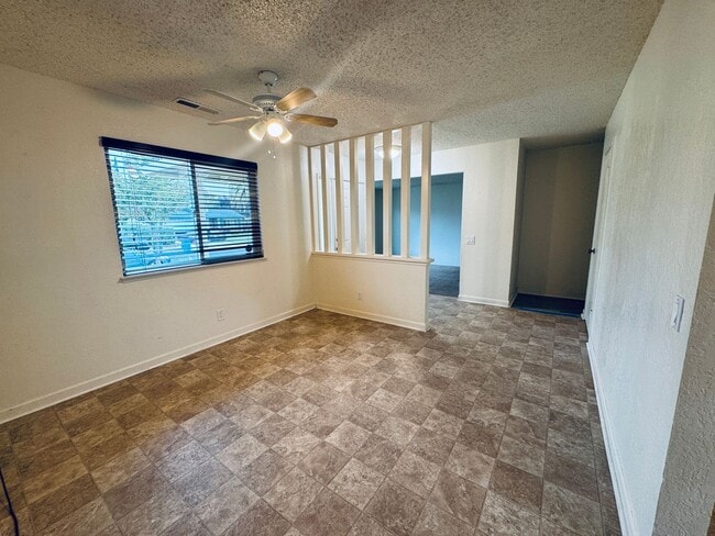 Building Photo - Beautiful Home, Coming SOON! Great Neighbo...