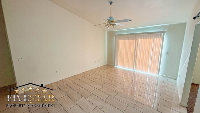 Building Photo - 2815 Flint Hills Dr