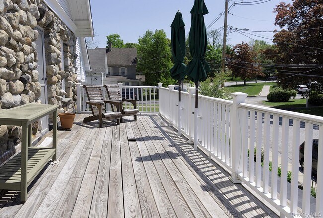 Building Photo - 17 Washington Ave