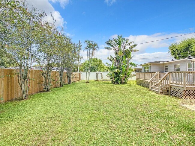 Building Photo - 3753 Benson Ave N