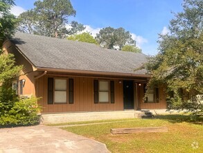 Building Photo - 205 Courtney Way