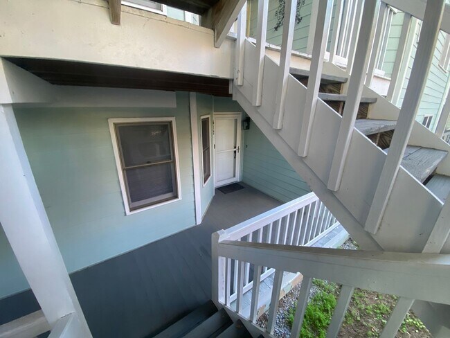 Building Photo - Broad River Township