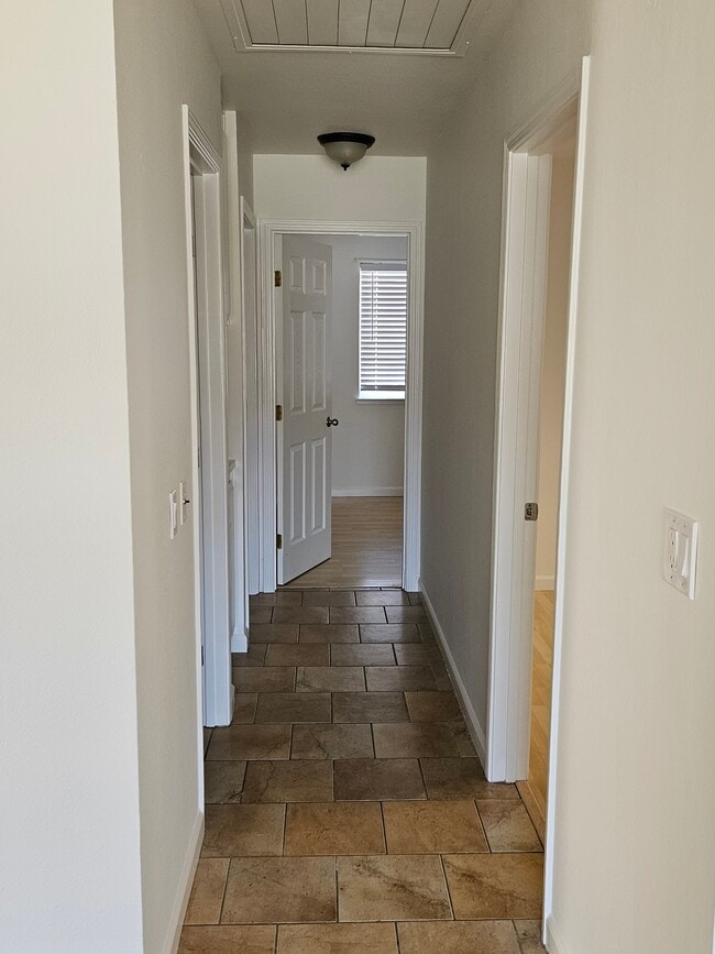 Building Photo - 119 Houlton Ct