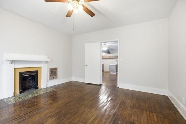 Building Photo - 924 Kirkwood Ave