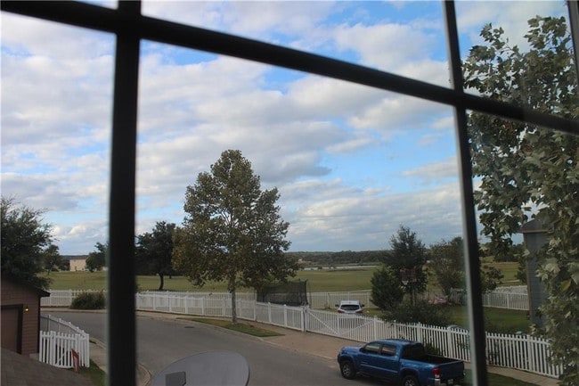 Building Photo - 386 McGarity