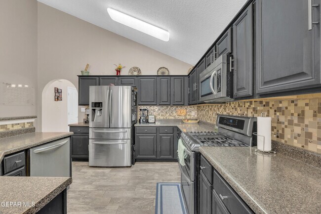 Building Photo - 12521 Paseo Alegre Dr